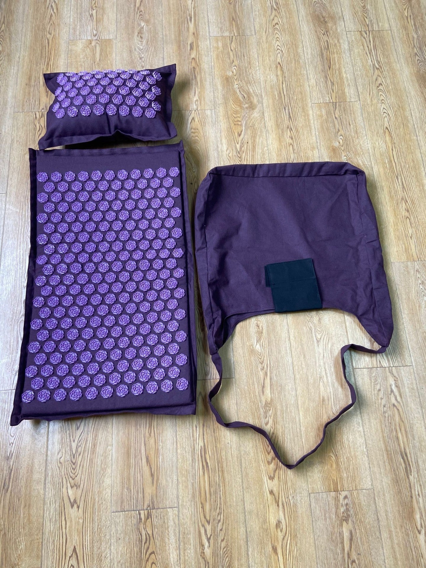 Acupuncture massage mat